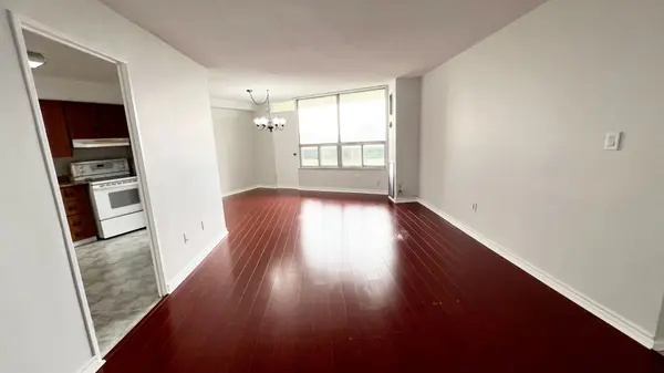 5 Shady Golfway #1606, Toronto C11, ON M3C 3A5