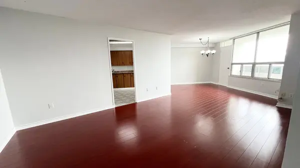 5 Shady Golfway #1606, Toronto C11, ON M3C 3A5