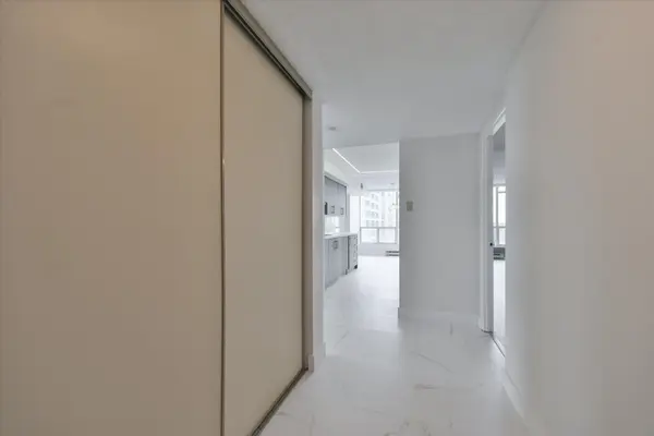 4725 Sheppard AVE #704, Toronto E07, ON M1S 5B3