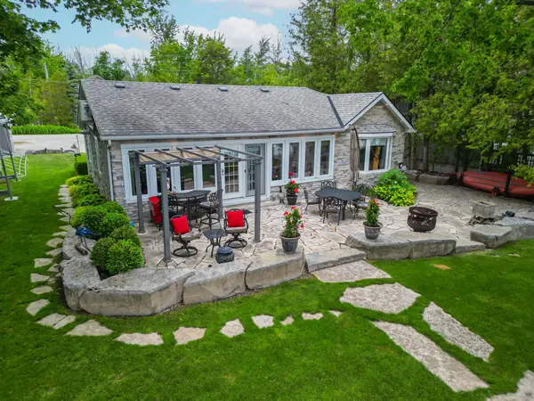 131 Minnetonka RD, Innisfil, ON L9S 2V8