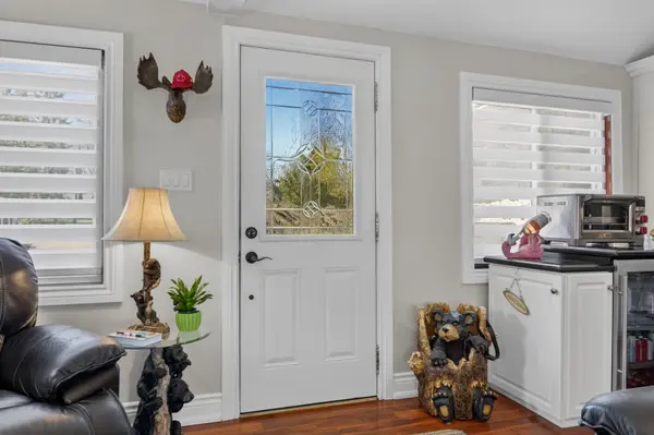 131 Minnetonka RD, Innisfil, ON L9S 2V8