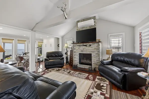131 Minnetonka RD, Innisfil, ON L9S 2V8
