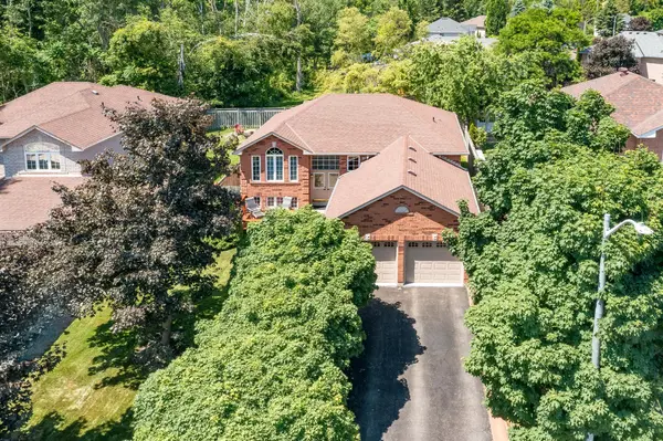 1092 Lebanon DR, Innisfil, ON L9S 2B3