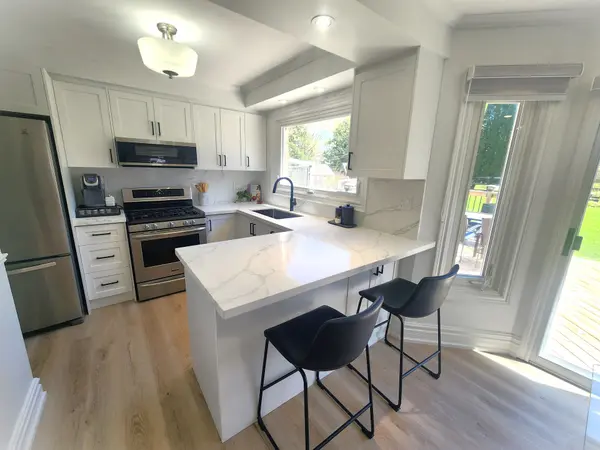 37 Carmody LN, Uxbridge, ON L9P 1A5