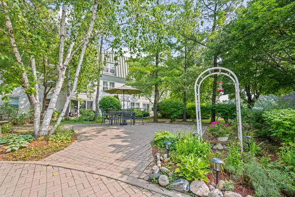 100 Anna Russell WAY #214, Markham, ON L3R 6C7