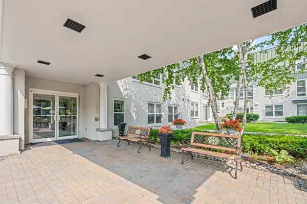 100 Anna Russell WAY #214, Markham, ON L3R 6C7
