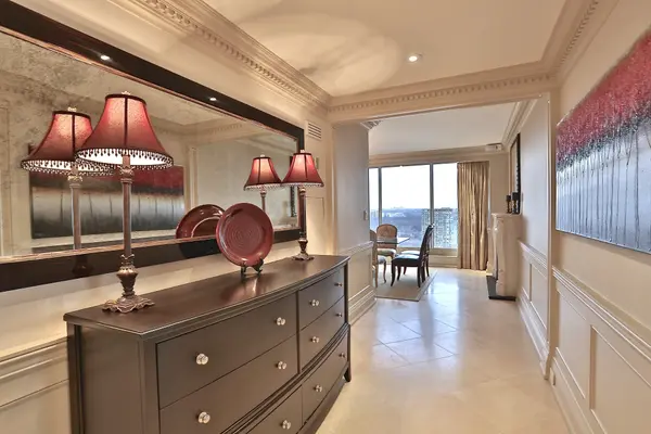 2045 Lake Shore BLVD W #4107, Toronto W06, ON M8V 2Z6