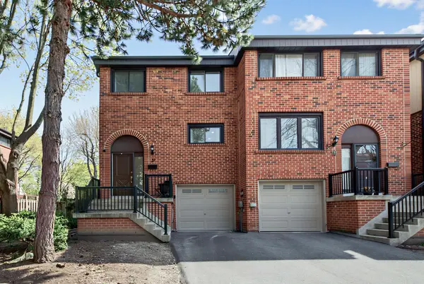 21 Maple Branch PATH, Toronto W09, ON M9P 3T4