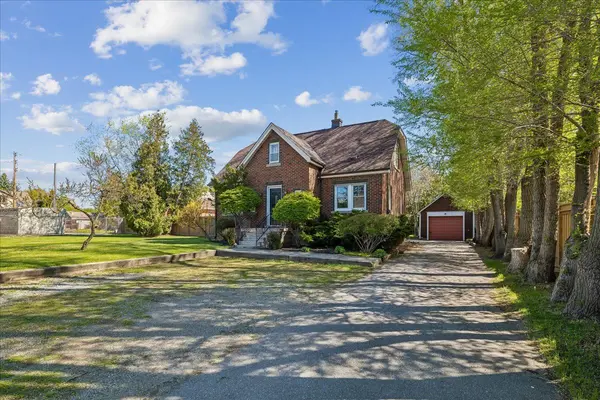 1025 KING RD, Burlington, ON L7T 3L5