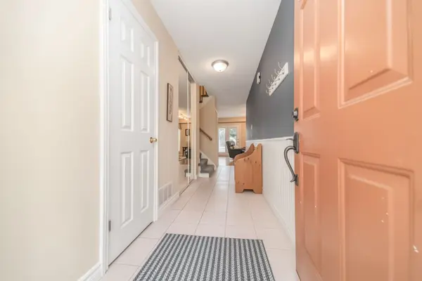 37 Blackthorn LN, Brampton, ON L6V 3K7