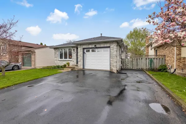 57 Coxwell CRES, Brantford, ON N3P 1P5