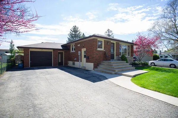 59 Wiltshire DR, Brantford, ON N3R 5B1