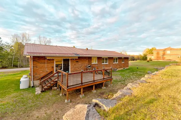 107 Augsburg RD, Bonnechere Valley, ON K0J 1T0