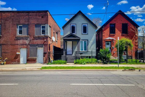334 Gage AVE, Hamilton, ON L8L 7A7