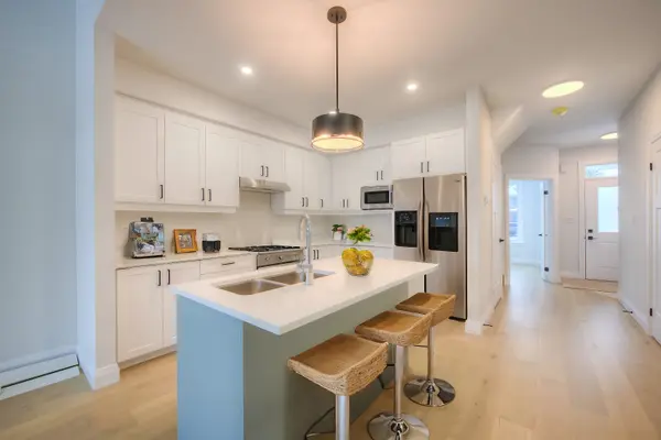 264 Blair RD #2, Cambridge, ON N1S 4K9
