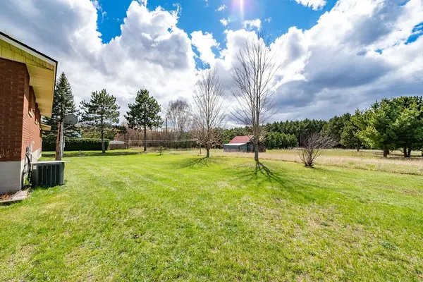 1039 Lake Clear RD, Bonnechere Valley, ON K0J 1T0