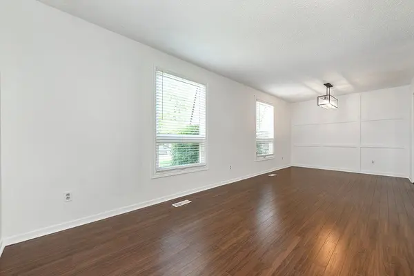 20 Glenbrook DR, Guelph, ON N1E 1A9
