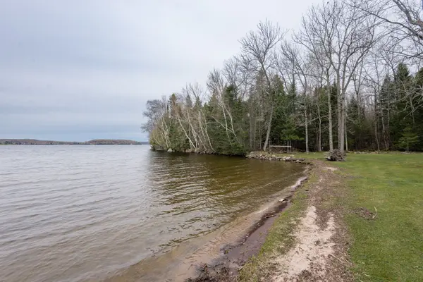 2 Cedar LN, Bonfield, ON P0H 1E0