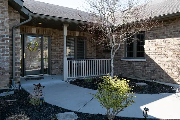 4 Hickory CT, Brighton, ON K0K 1H0