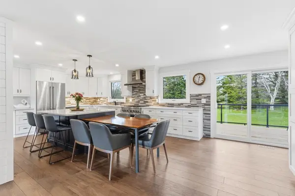 14 Curling RD, Bracebridge, ON P1L 1M6