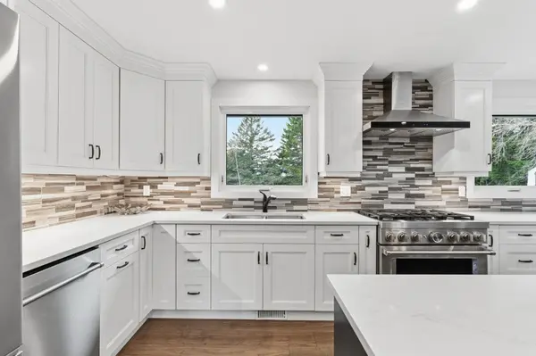 14 Curling RD, Bracebridge, ON P1L 1M6