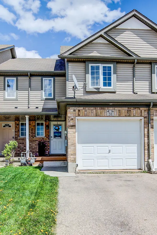 31 Red Clover CRES, Kitchener, ON N2E 4G8
