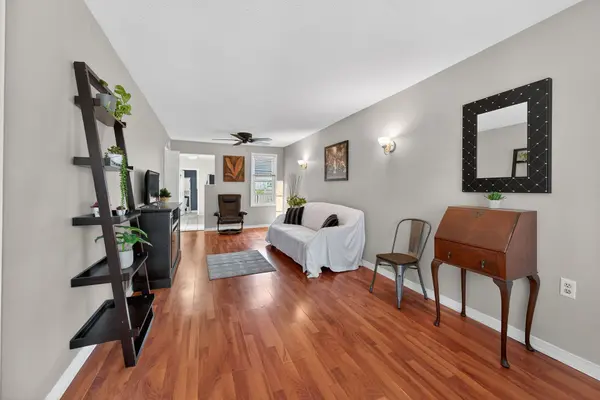 190 Campbell AVE, Hamilton, ON L8H 2G3
