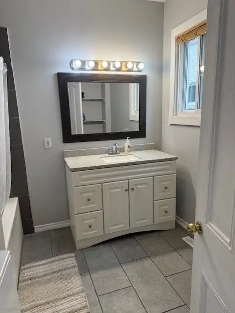 115 Murray ST, Brantford, ON N3S 5P5