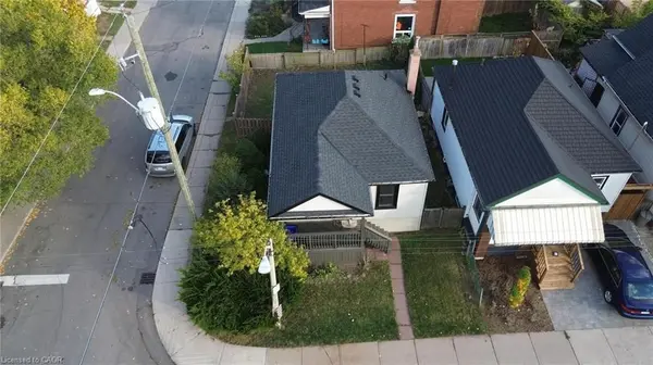 222 Kensington AVE N, Hamilton, ON L8L 7N7
