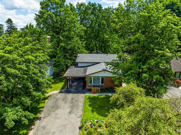 97 Blythwood RD, Waterloo, ON N2L 4A1