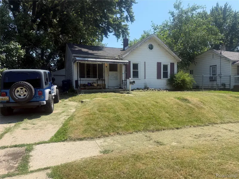 1425 Knight AVE, Flint, MI 48503