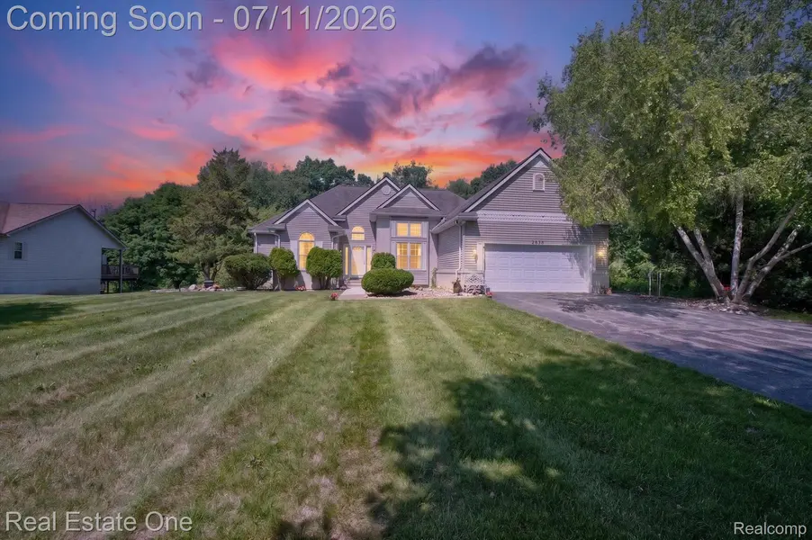 5128 Queensway, Marion Township, MI 48843