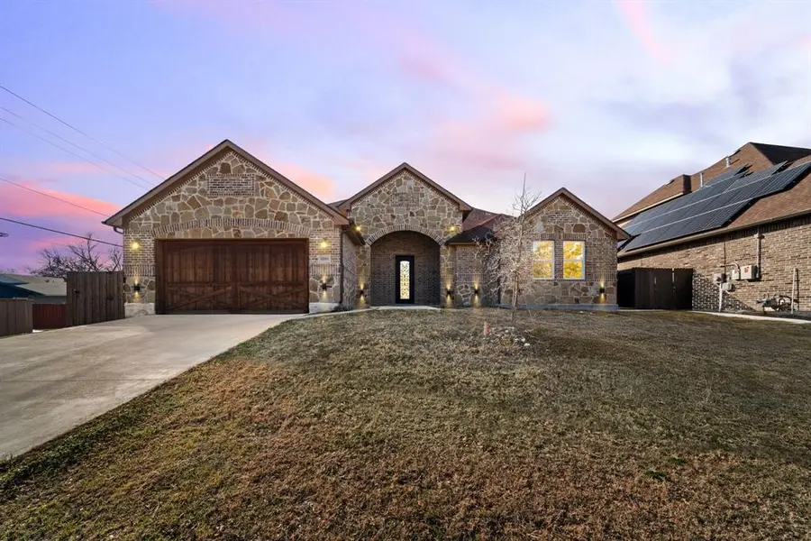 8809 Isom Lane, Dallas, TX 75249