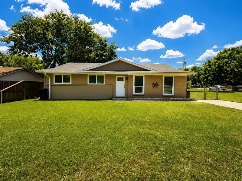 730 Rolling Ridge Lane, Duncanville, TX 75116