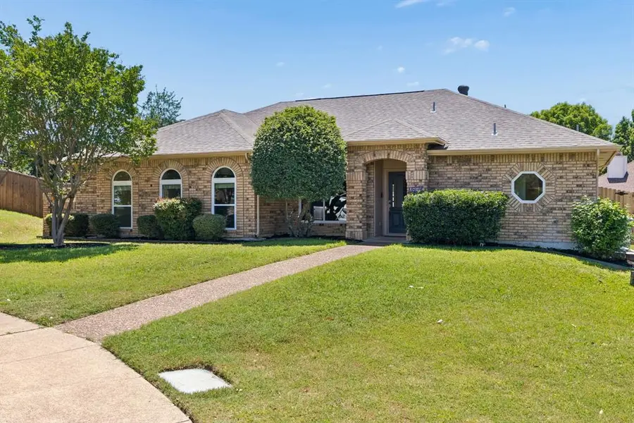 2804 Gainesborough Drive, Dallas, TX 75287