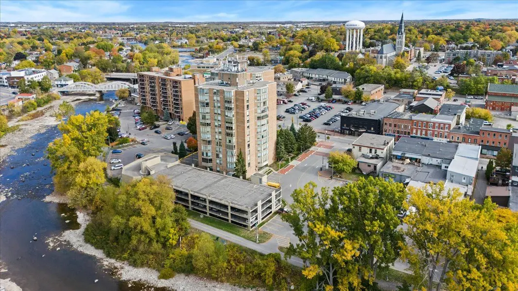 344 Front ST #201, Belleville, ON K8N 5M4