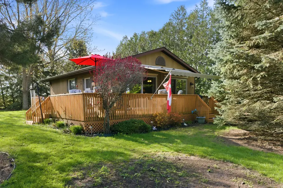 71738 Old Cedarbank LN, Bluewater, ON N0M 1N0