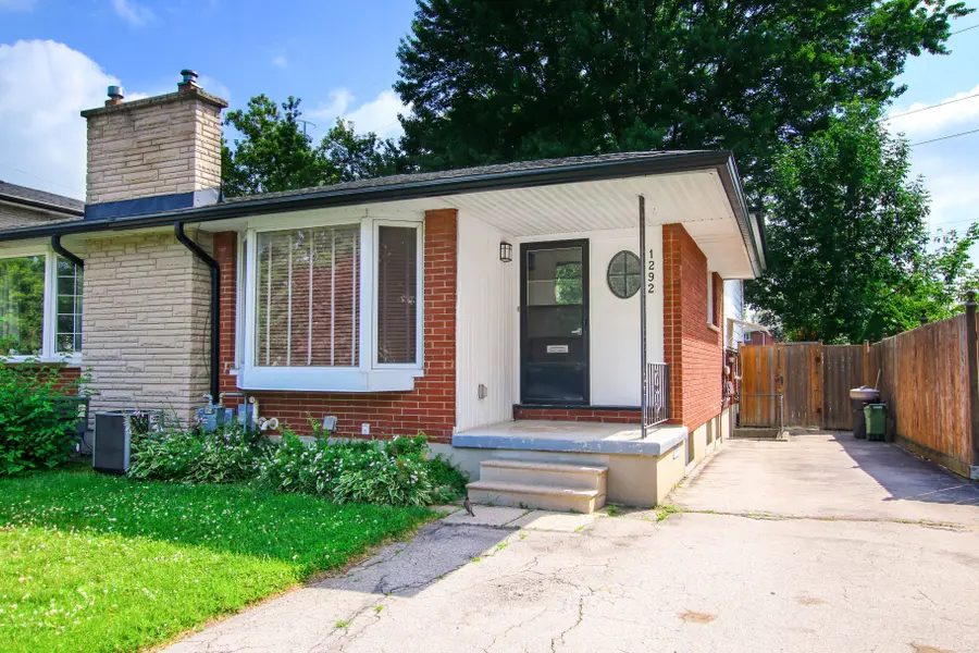 1292 Sorrel RD, London East, ON N5V 2N7