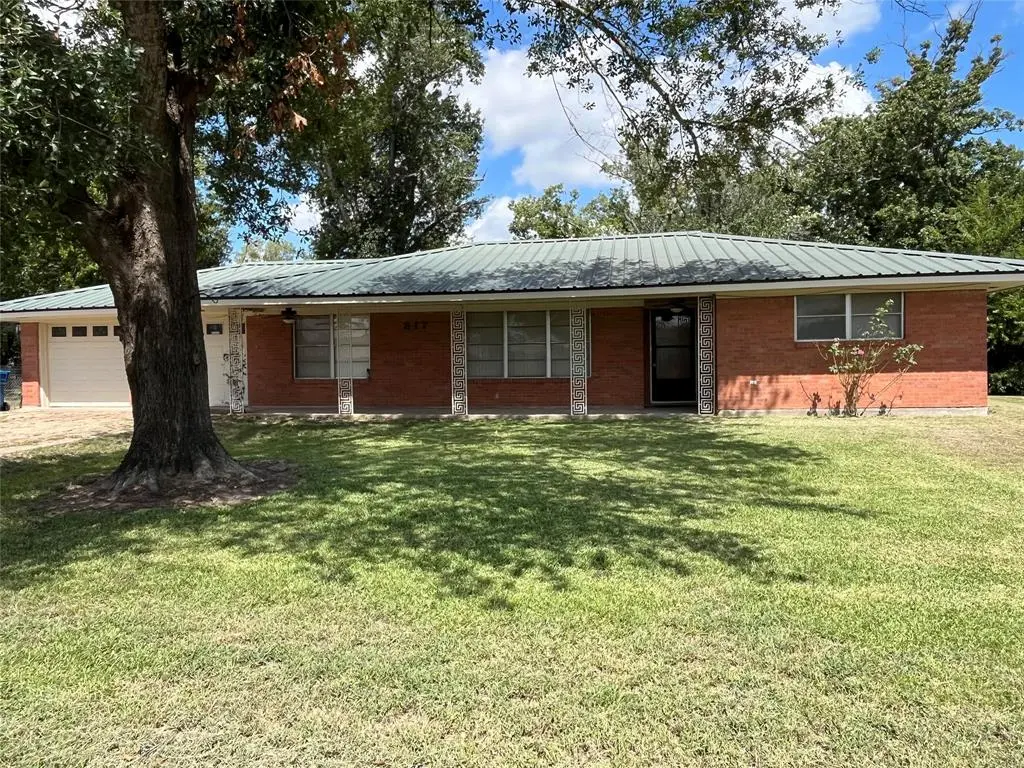 817 E Holly Lane, Mexia, TX 76667