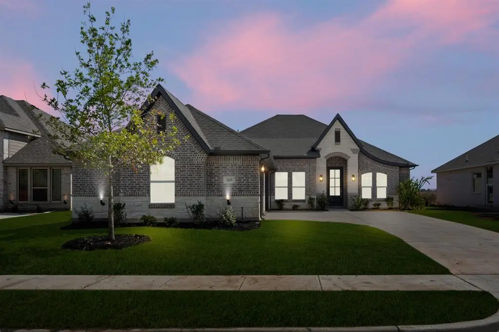 369 Paddle Boat Drive, Granbury, TX 76049