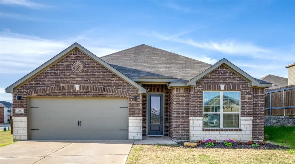 900 Juneberry Drive, Denton, TX 76207
