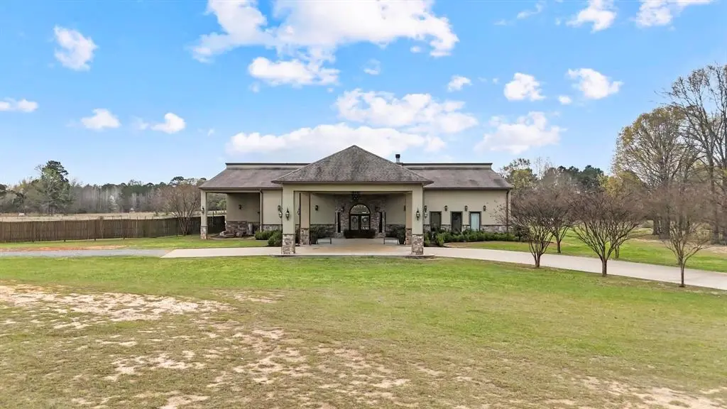 14284 N 322 Highway, Kilgore, TX 75662