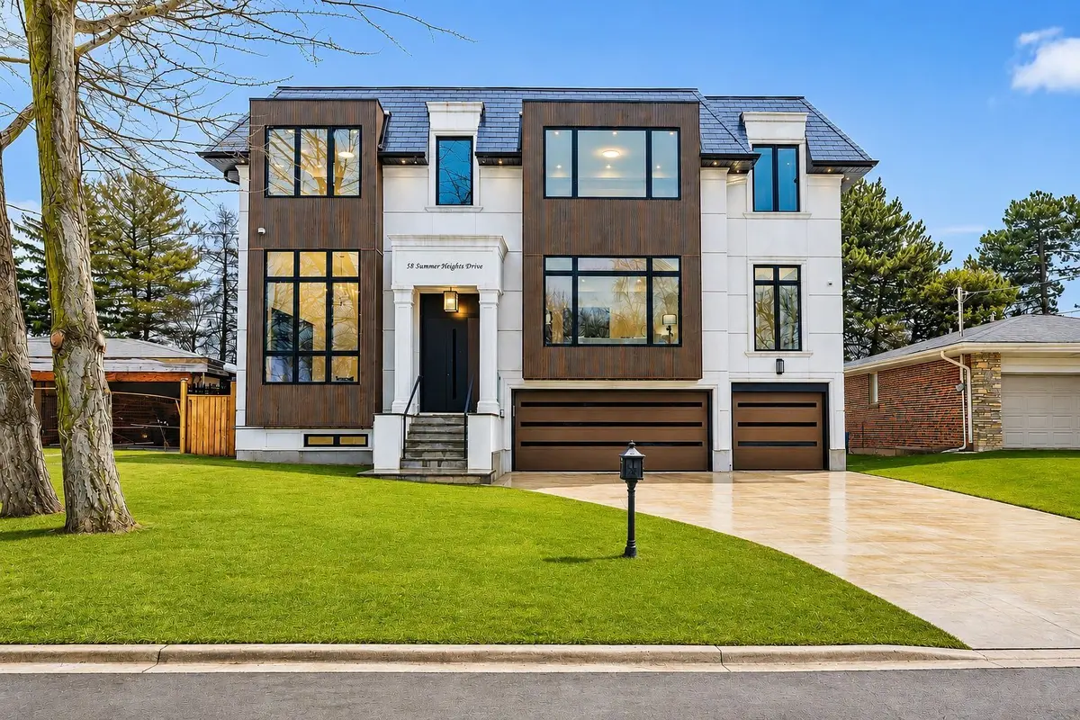 58 Sumner Heights DR, Toronto C15, ON M2K 1Y4