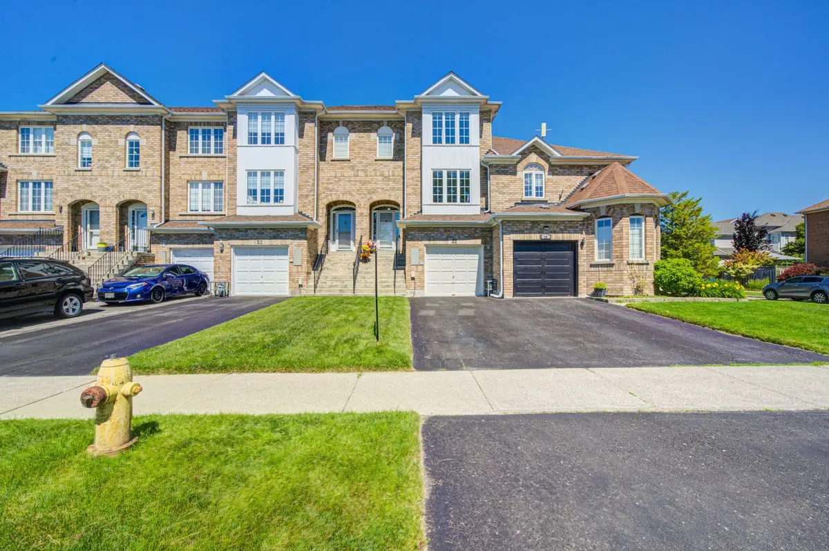 22 Lakeridge DR, Toronto E10, ON M1C 5C2