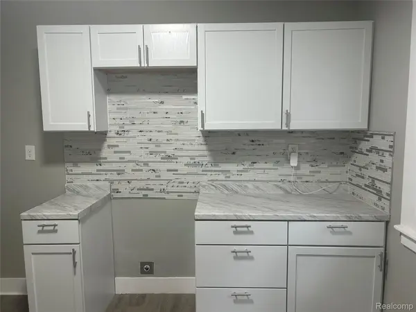 1933 Taylor ST, Detroit, MI 48206
