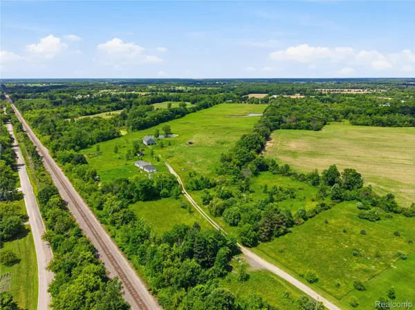 12229 Baldwin RD, Gaines Township, MI 48436