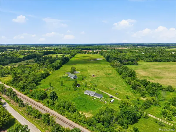 12229 Baldwin RD, Gaines Township, MI 48436