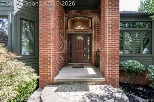 4488 Philip, Commerce Charter Township, MI 48382
