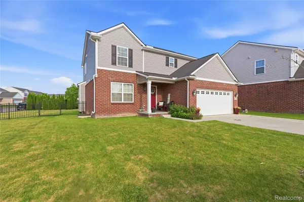 41328 Rugosa DR, Clinton Charter Township, MI 48038