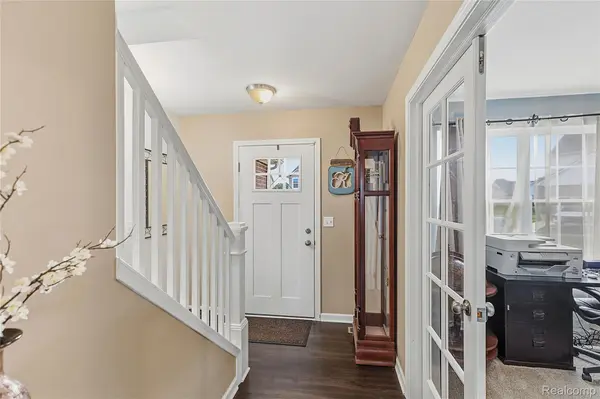 41328 Rugosa DR, Clinton Charter Township, MI 48038